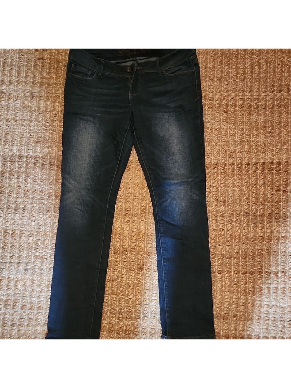 Y2K Vintage dELiA*s Dk Blue Skinny Jeans with Natural Fading Size 7/8s Like New